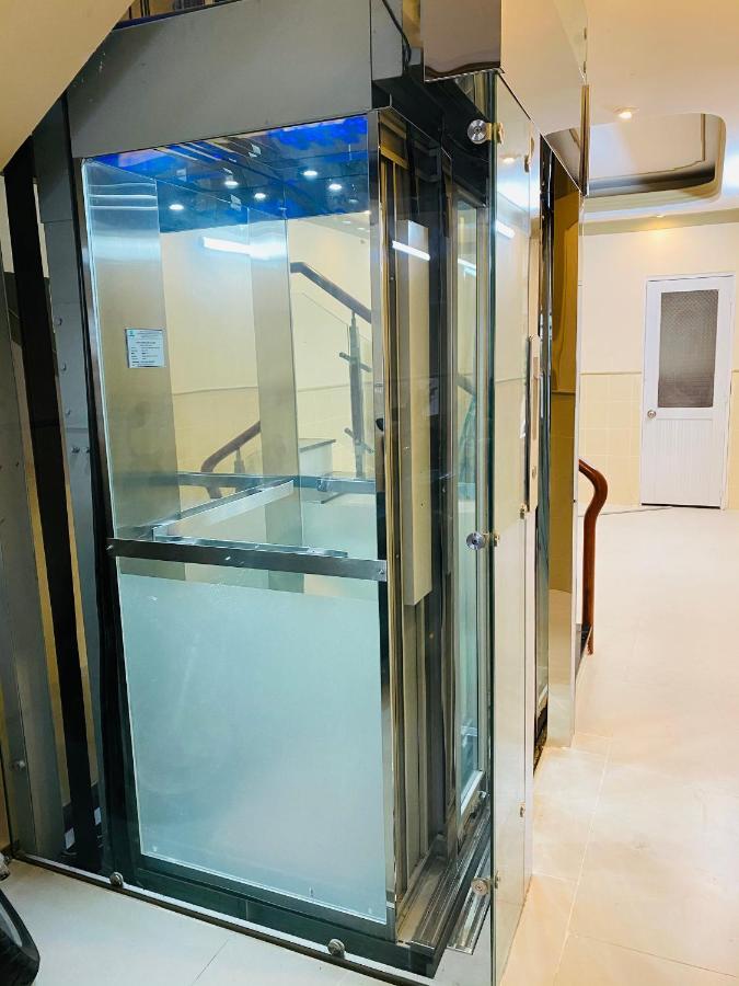 Home Away Do Quang Dau- Homestay, City Center, D1 ホーチミン市 エクステリア 写真