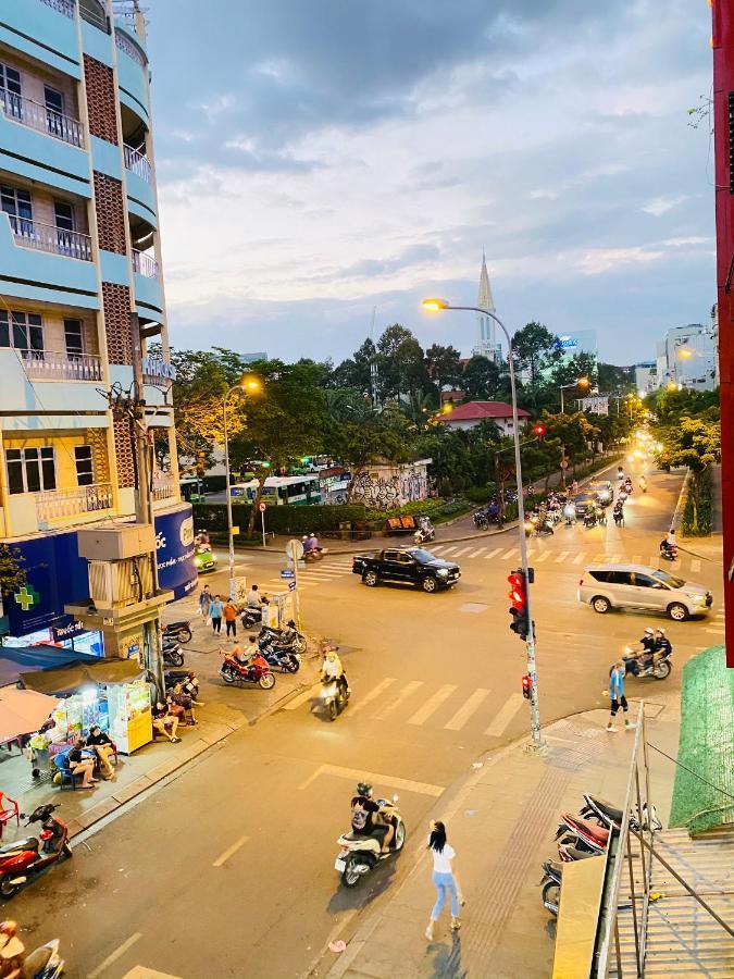 Home Away Do Quang Dau- Homestay, City Center, D1 ホーチミン市 エクステリア 写真