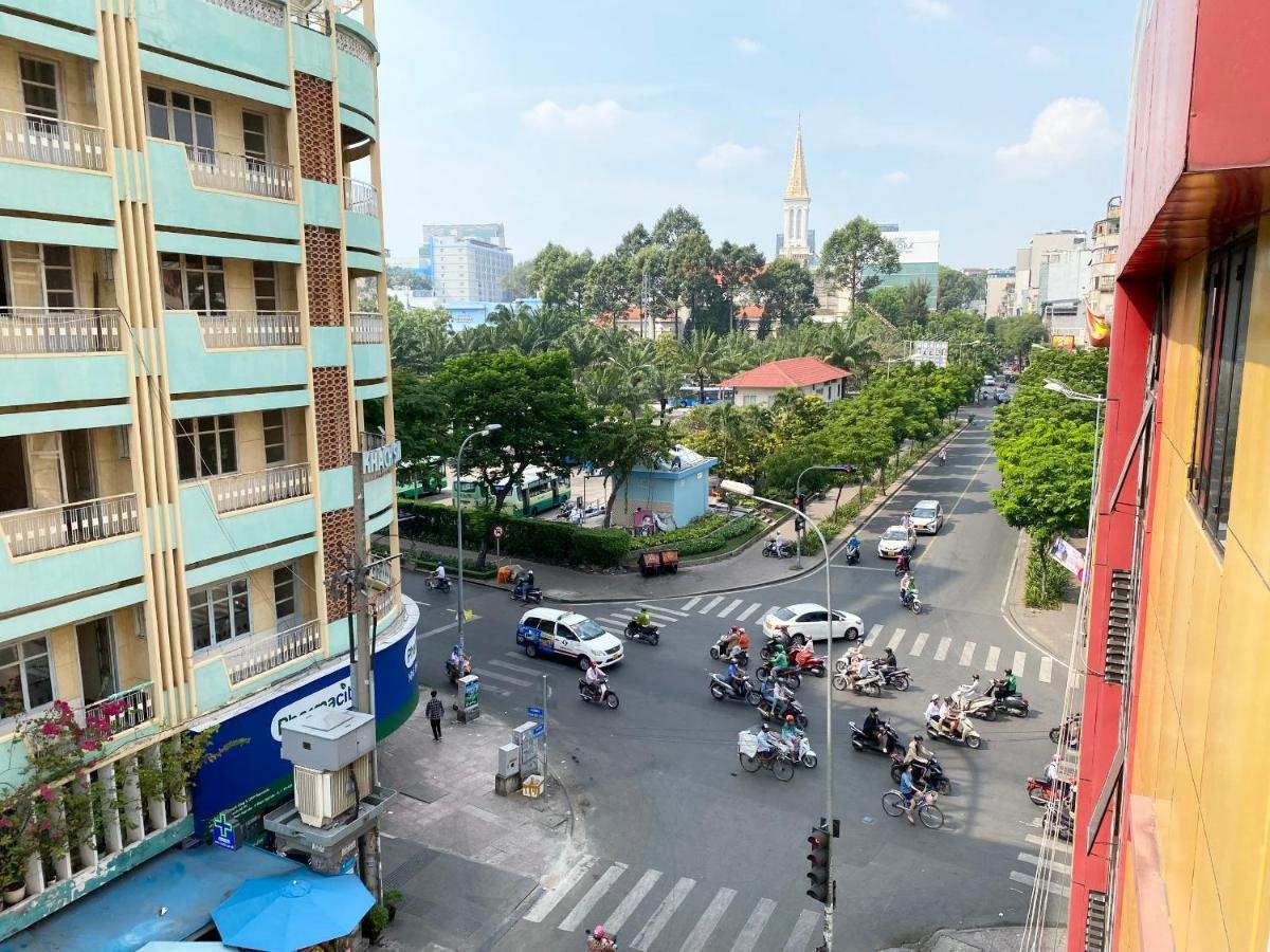 Home Away Do Quang Dau- Homestay, City Center, D1 ホーチミン市 エクステリア 写真